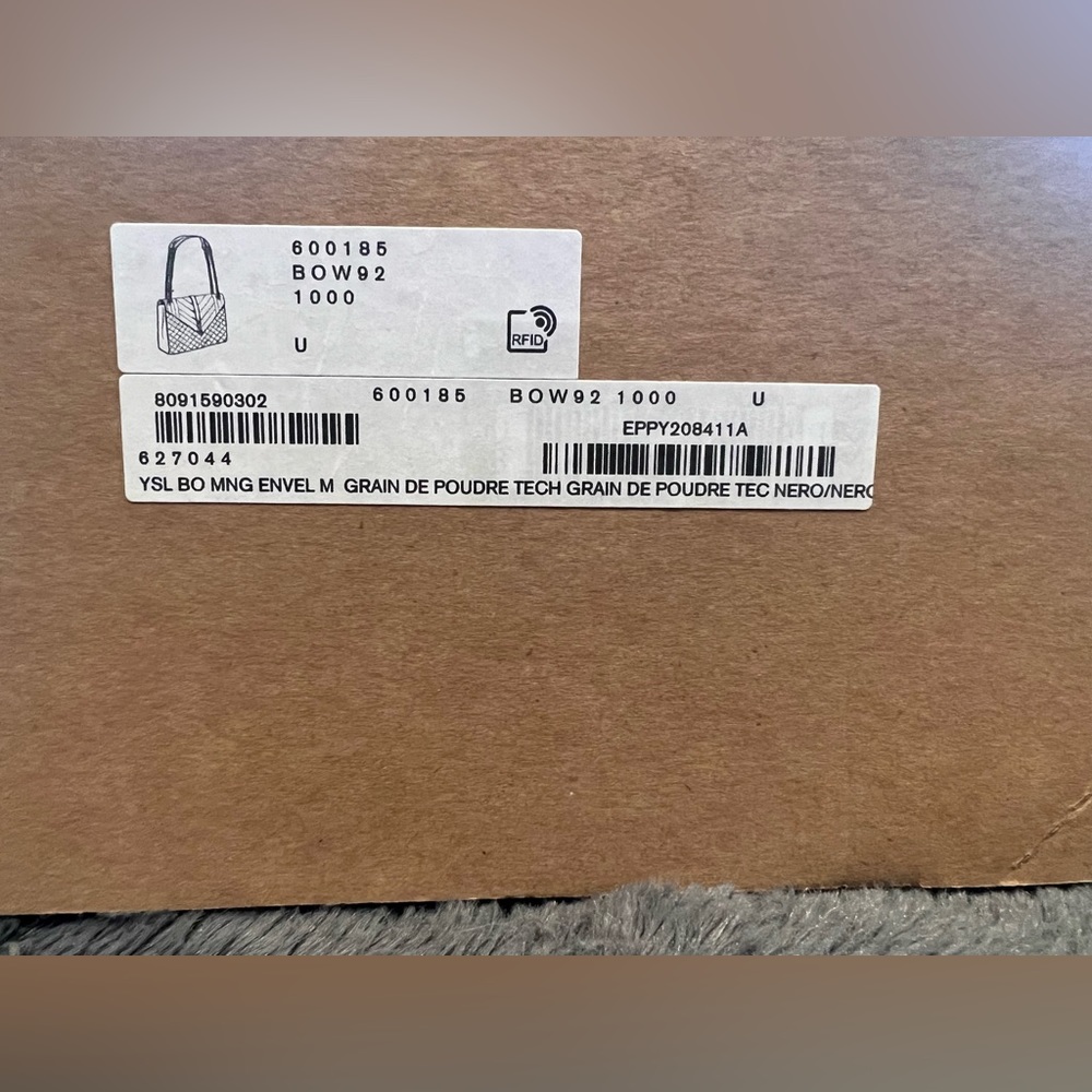 💯Auth BNIB YSL Medium Tri-Quilted Matelasse Bag - Picture 12 of 13